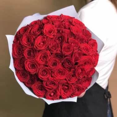 45 Red Roses of Love