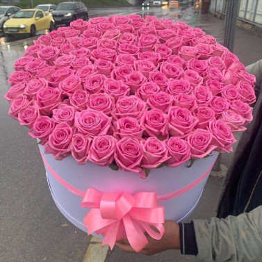 121 roses en boîte « Nuage rose »