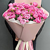 Strauß aus 11 pfingstrosenartigen Rosen