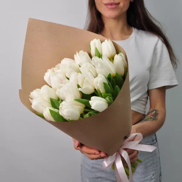 Нежность в 23 тюльпанах