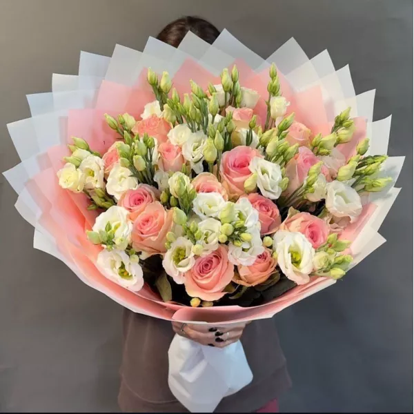 Збірний букет квітів "Сяйво"