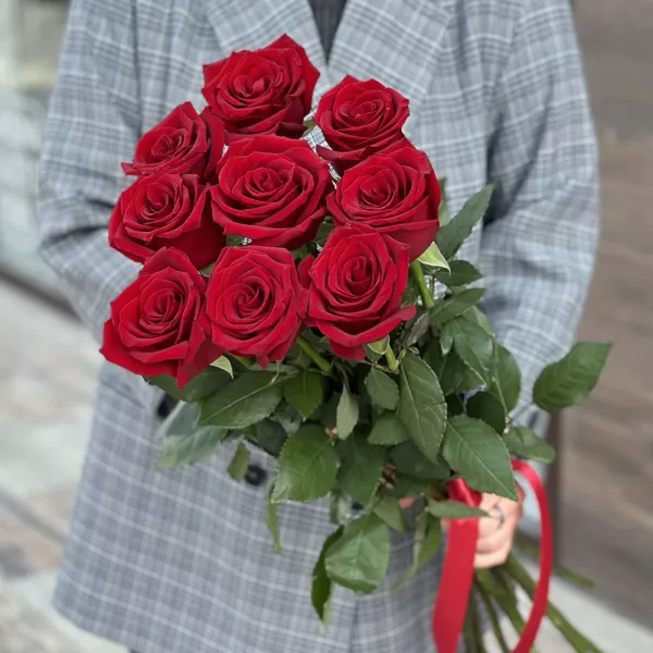 Букет из 9 красных роз