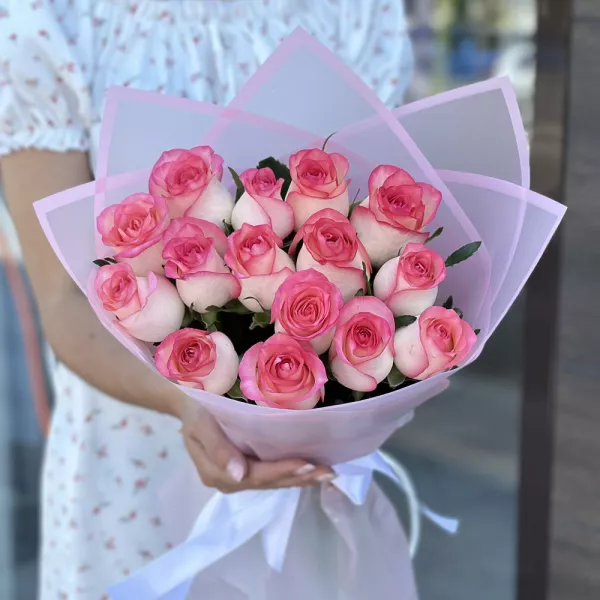 15 Róż: Różowa harmonia