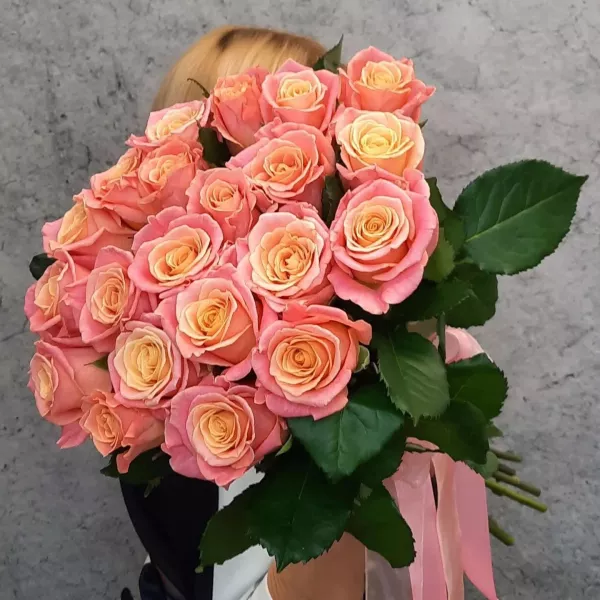 21 персиковая роза