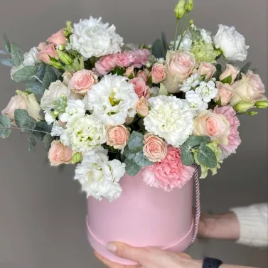 Букет у коробці «Квіткова гармонія»