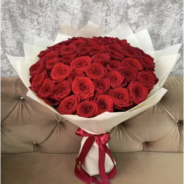 Розкішний букет – 51 червона троянда