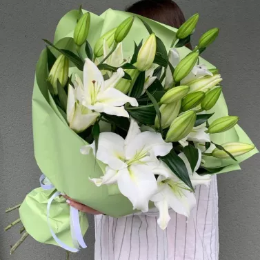 Букет Елегантність — 7 лілій для коханої
