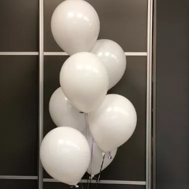 Composición de globos “Brillo blanco”