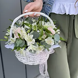 Blumenstrauß „Frühlingskörbchen“