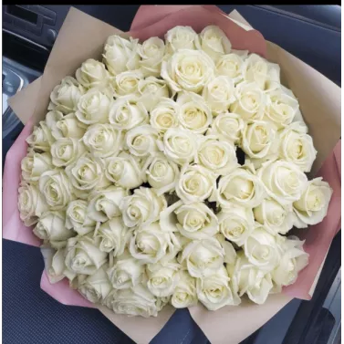 Букет із 51 білої троянди «Симфонія ніжності»