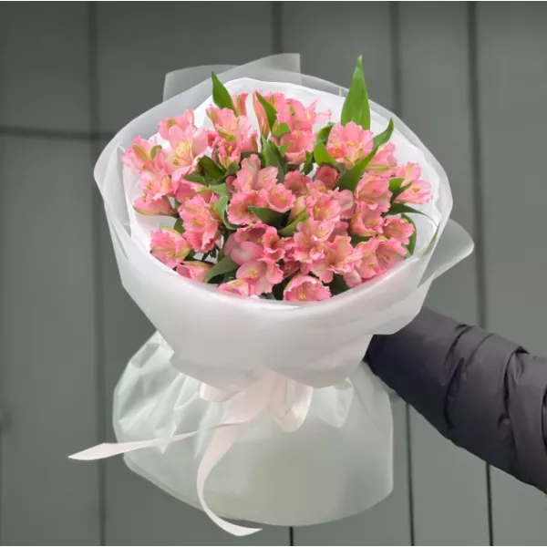 Букет з 11 свіжих альстромерій