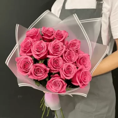 15 роз сорта Аква — Розовое чудо
